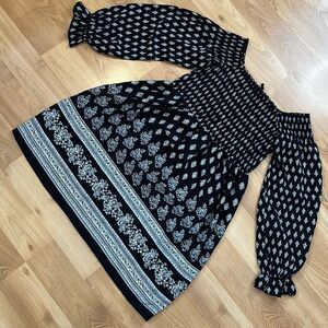 Bebop Black White Off the Shoulder Long Sleeve Boho Hippie Mini Dress M